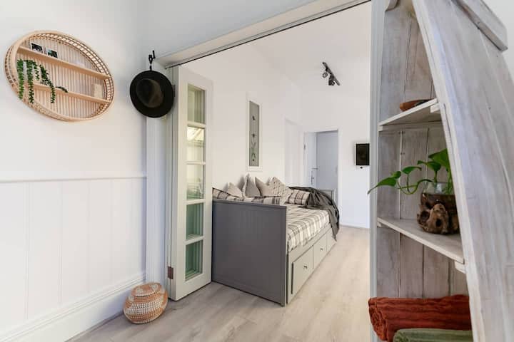 Manning Private Escape | Swan Bnb Management - Riverton