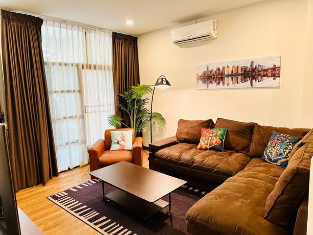 BTS Thonglor｜可住10人｜私人别墅｜4个卧室｜免费停车｜高性价比 gallery image 4