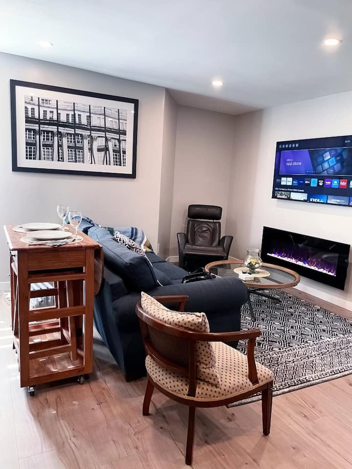 The Cozy Cottage - Private & Newly Renovated - London, Ontario