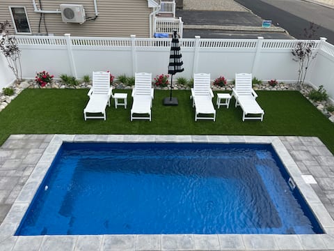 Oasis by the bay in Beach Haven!