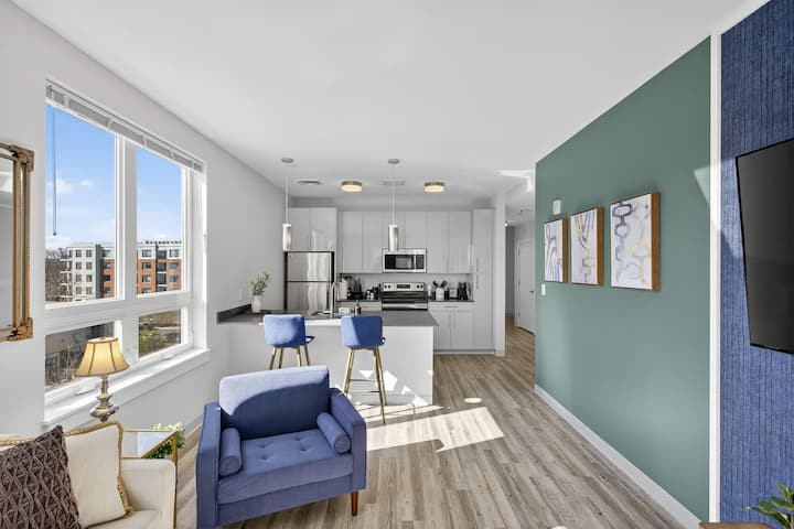 The Dover : Spacious • Patio • W/d • Gym - Boston, MA