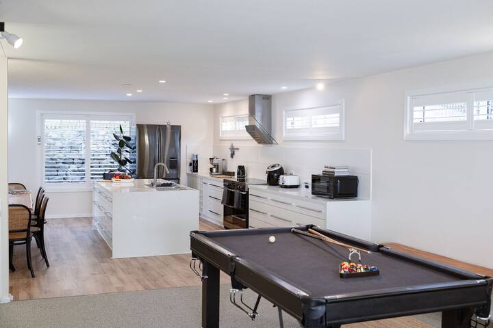 The View at Kingston Beach – Newly Renovated gallery image 5