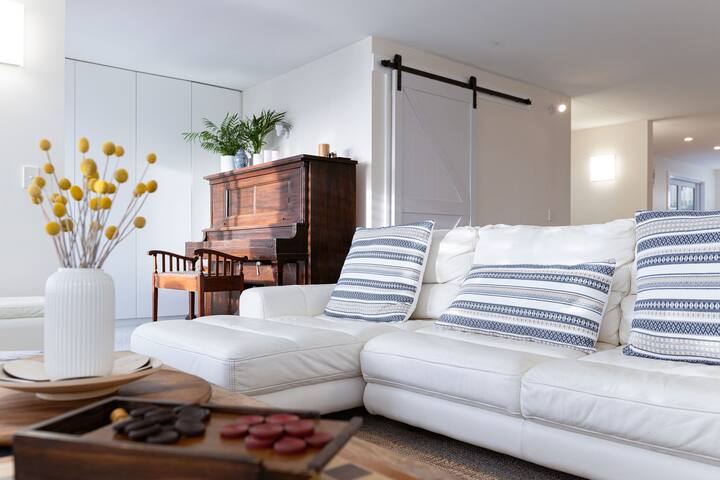 The View at Kingston Beach – Newly Renovated gallery image 2