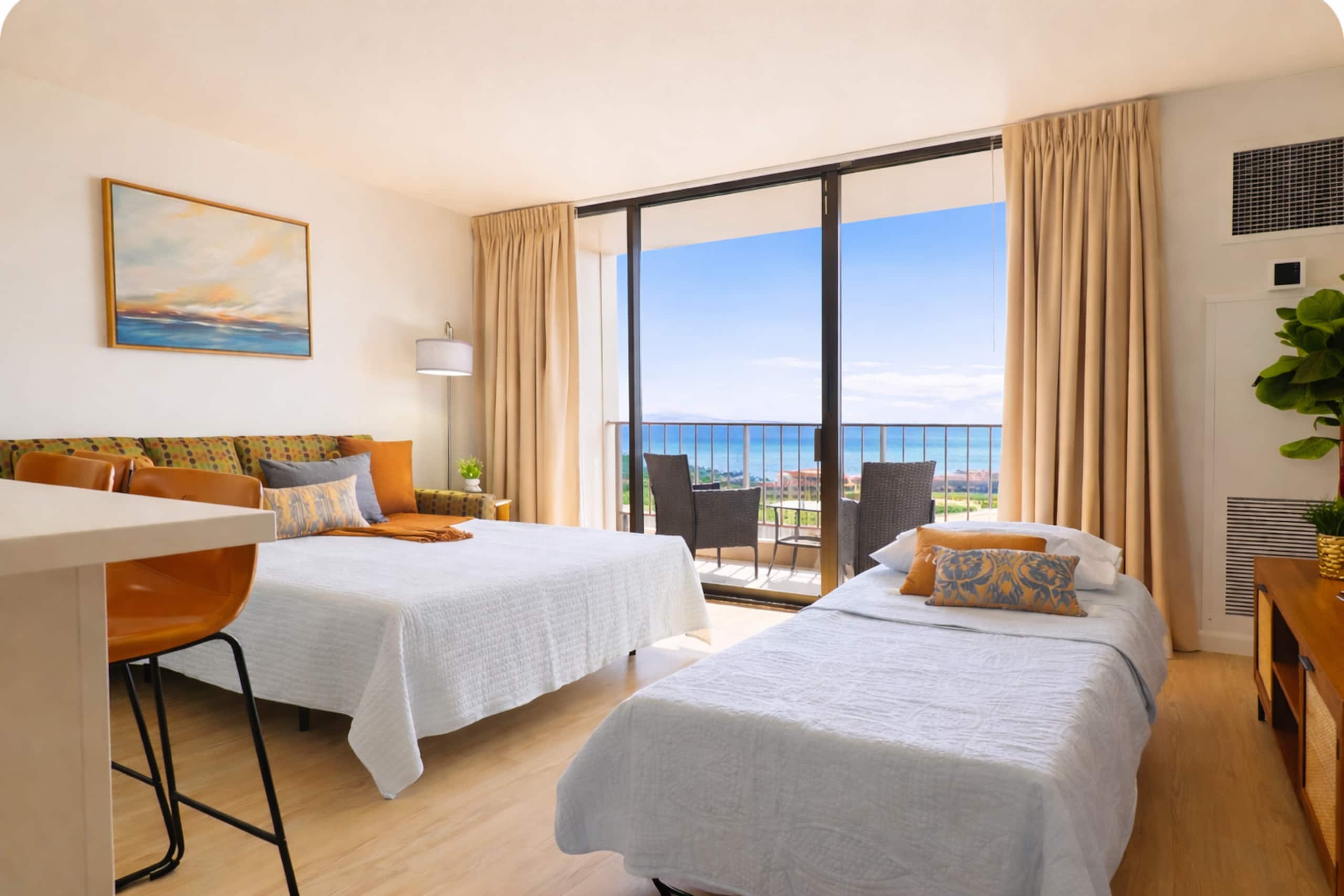 Waikiki Beach Ocean 28F Suite, Patio - Image 2