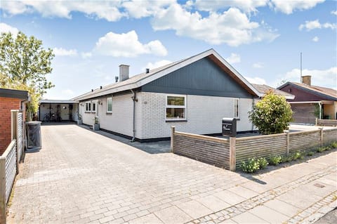 Folkemøde - your base in Rønne