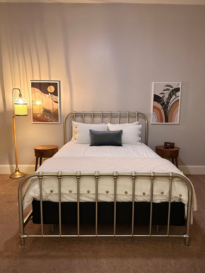 Queen bed