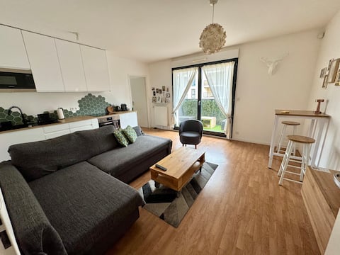 Top performing Airbnb: Cozy 2-room apartment – Quick access to Paris in Aubervilliers