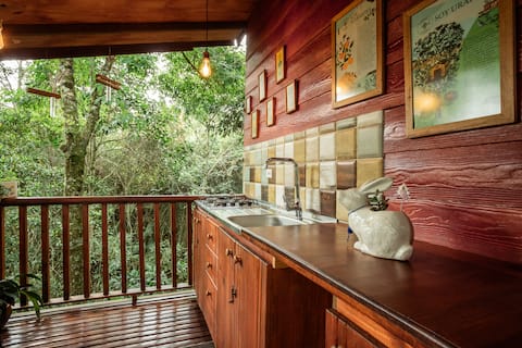 Popular Airbnb listing: Elevated cabin among trees - near Manizales in Caldas