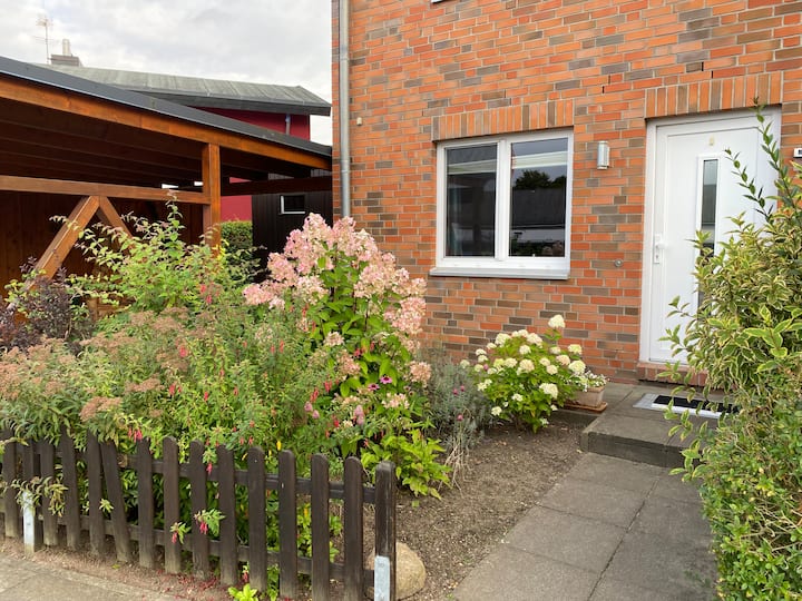 Near Kiel: bright room, furnished - Houses for Rent in Gettorf ...