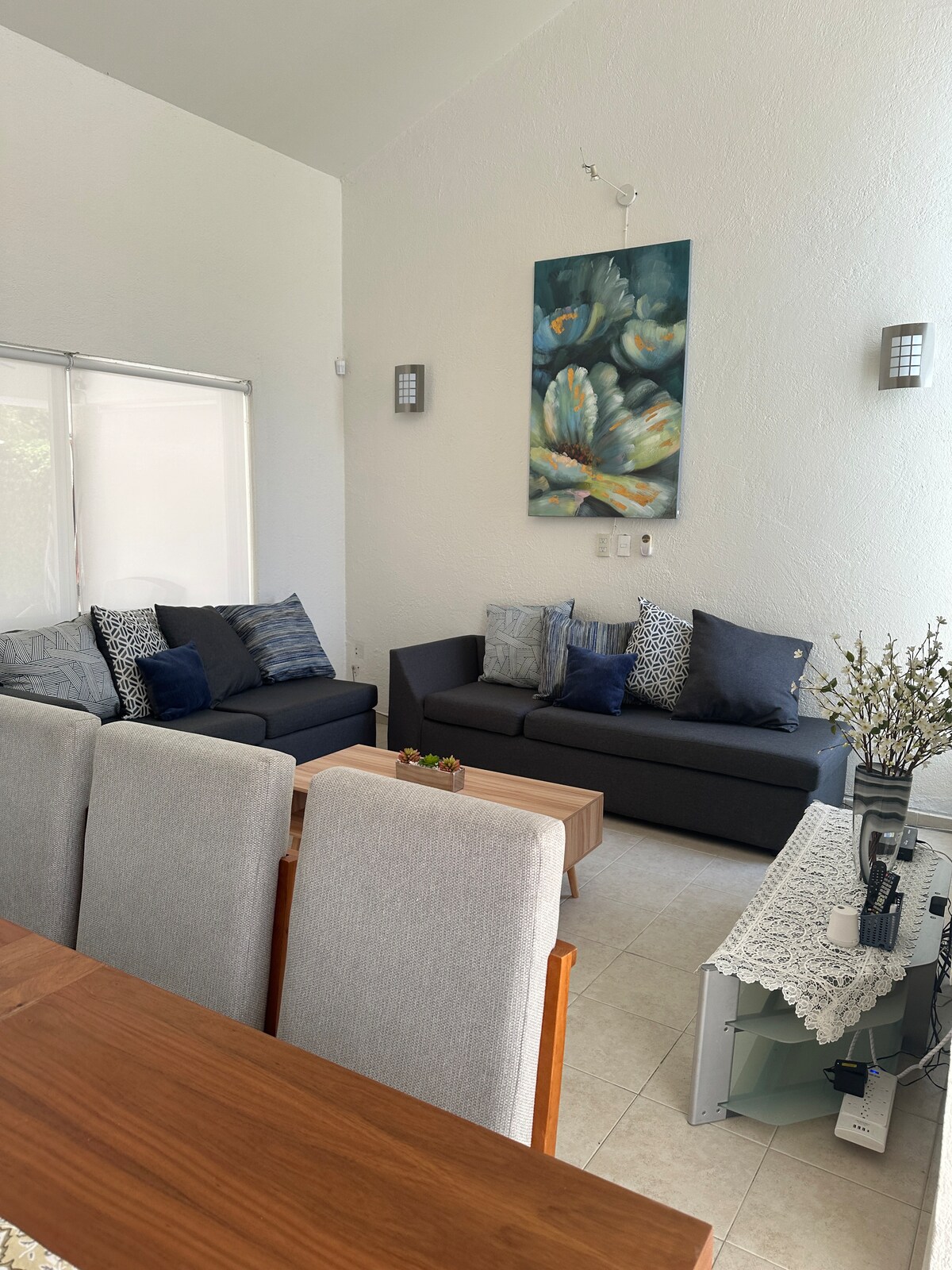 Popular Airbnb listing: Entire house with private pool in Lomas de Cocoyoc in Fraccionamiento Lomas De Cocoyoc
