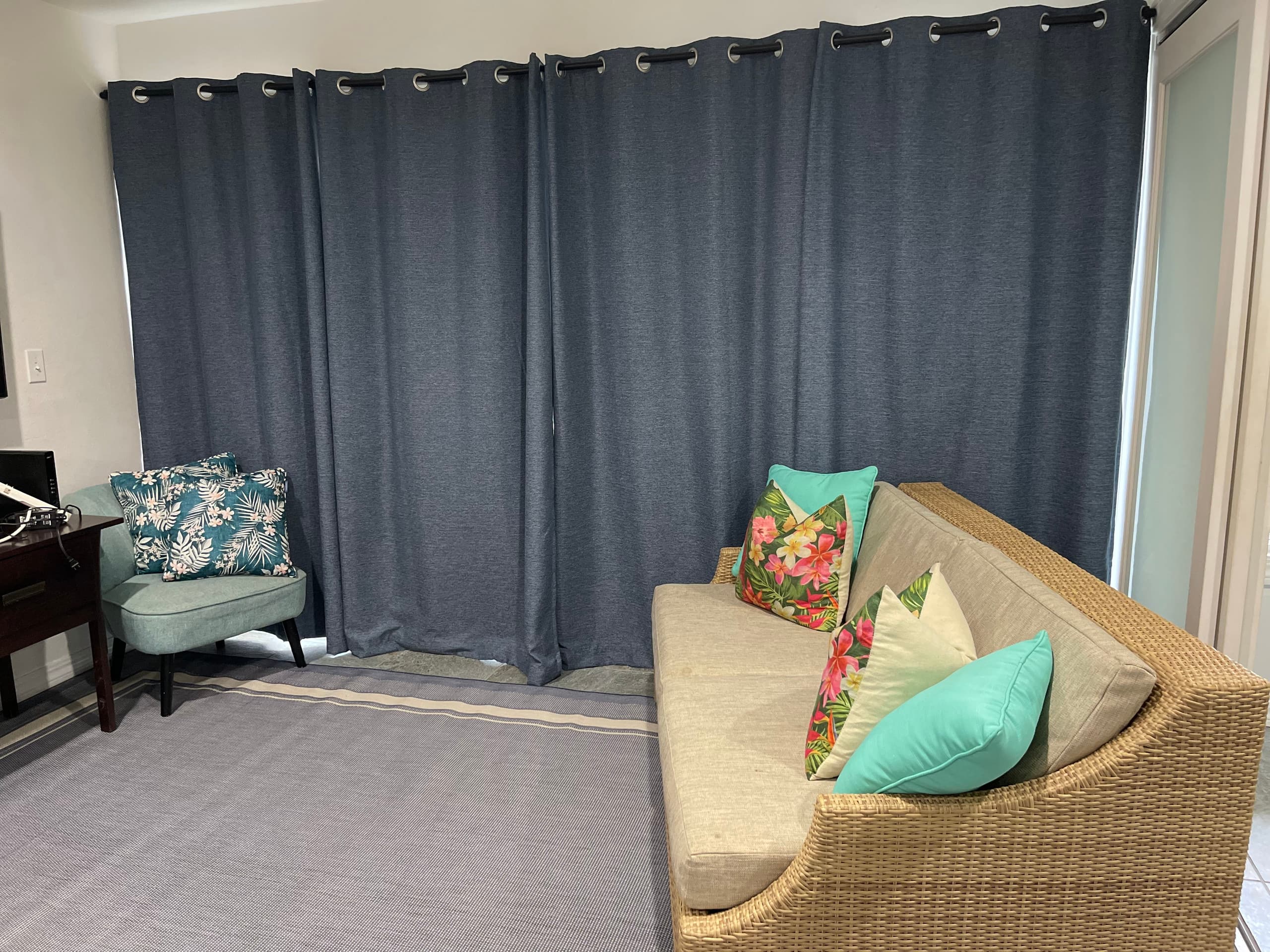 Breezy 2 BR / AC / Poolside / Near to Beach - Image 7
