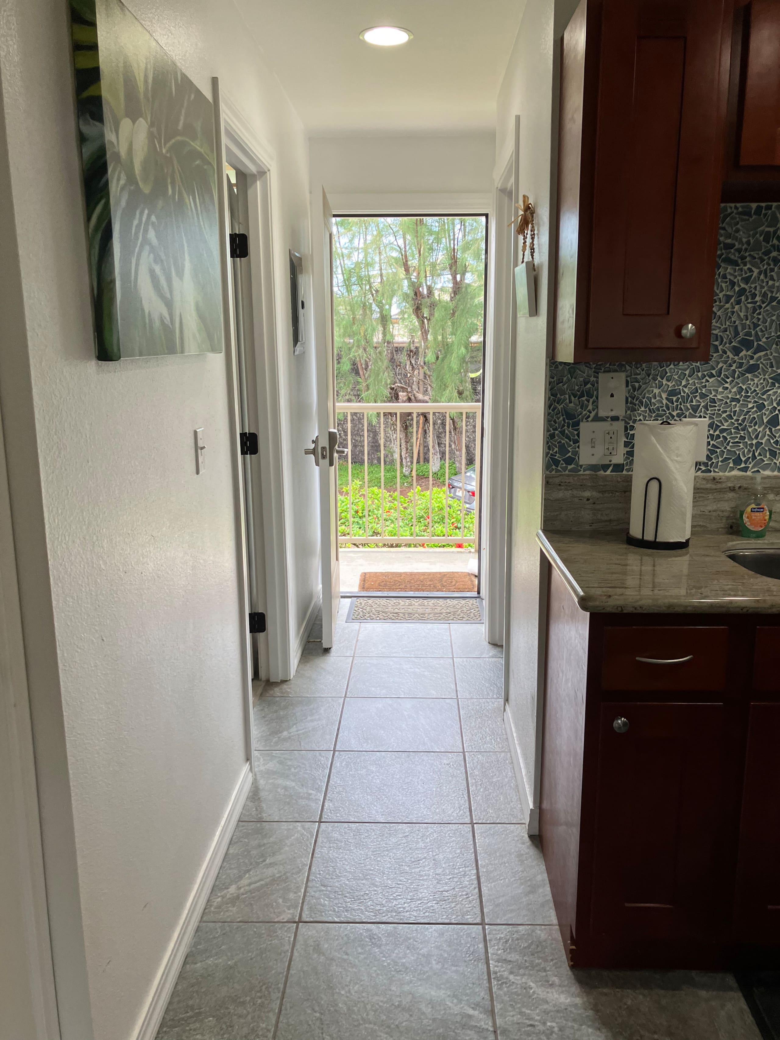 Breezy 2 BR / AC / Poolside / Near to Beach - Image 12