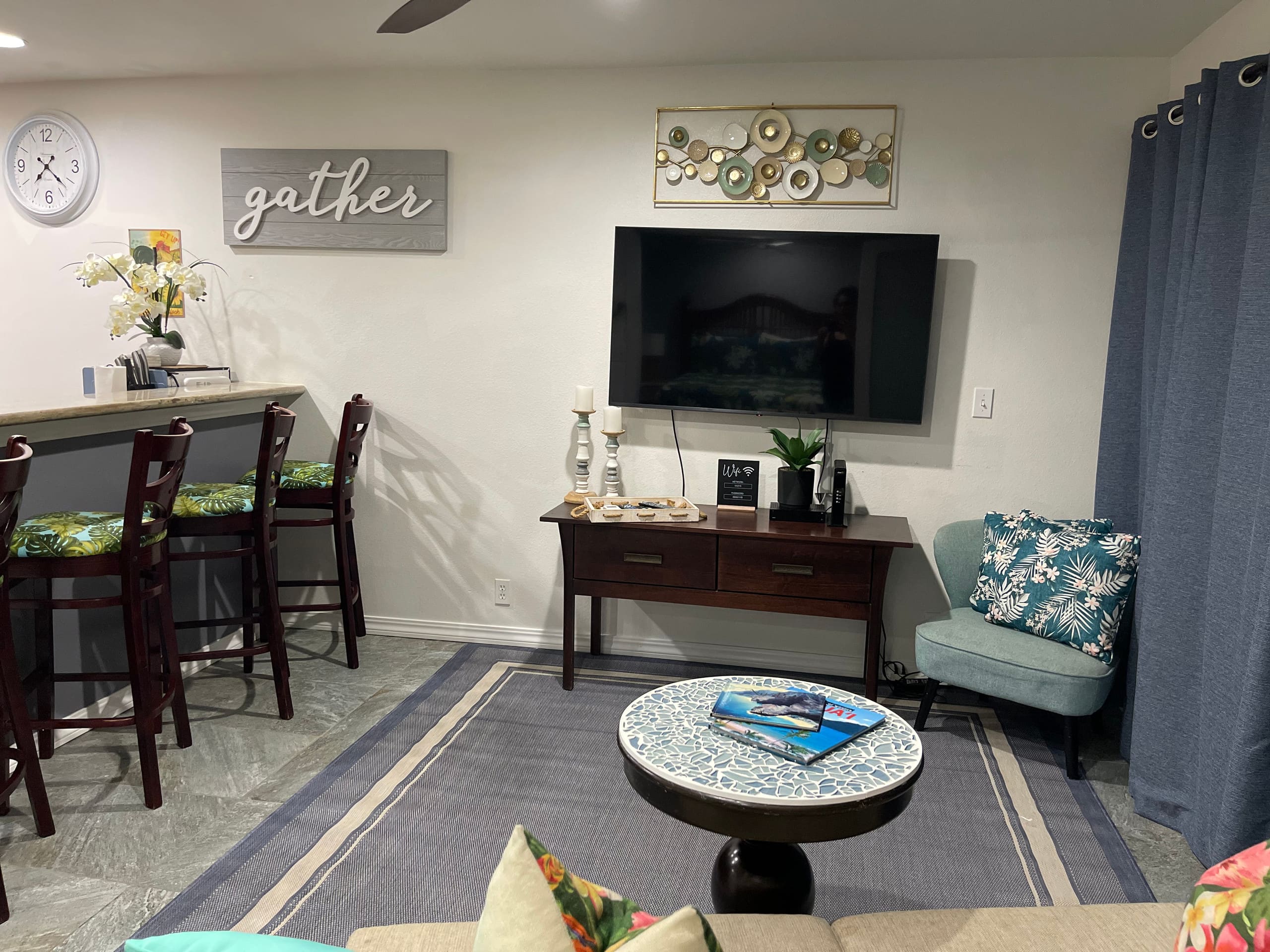 Breezy 2 BR / AC / Poolside / Near to Beach - Image 3