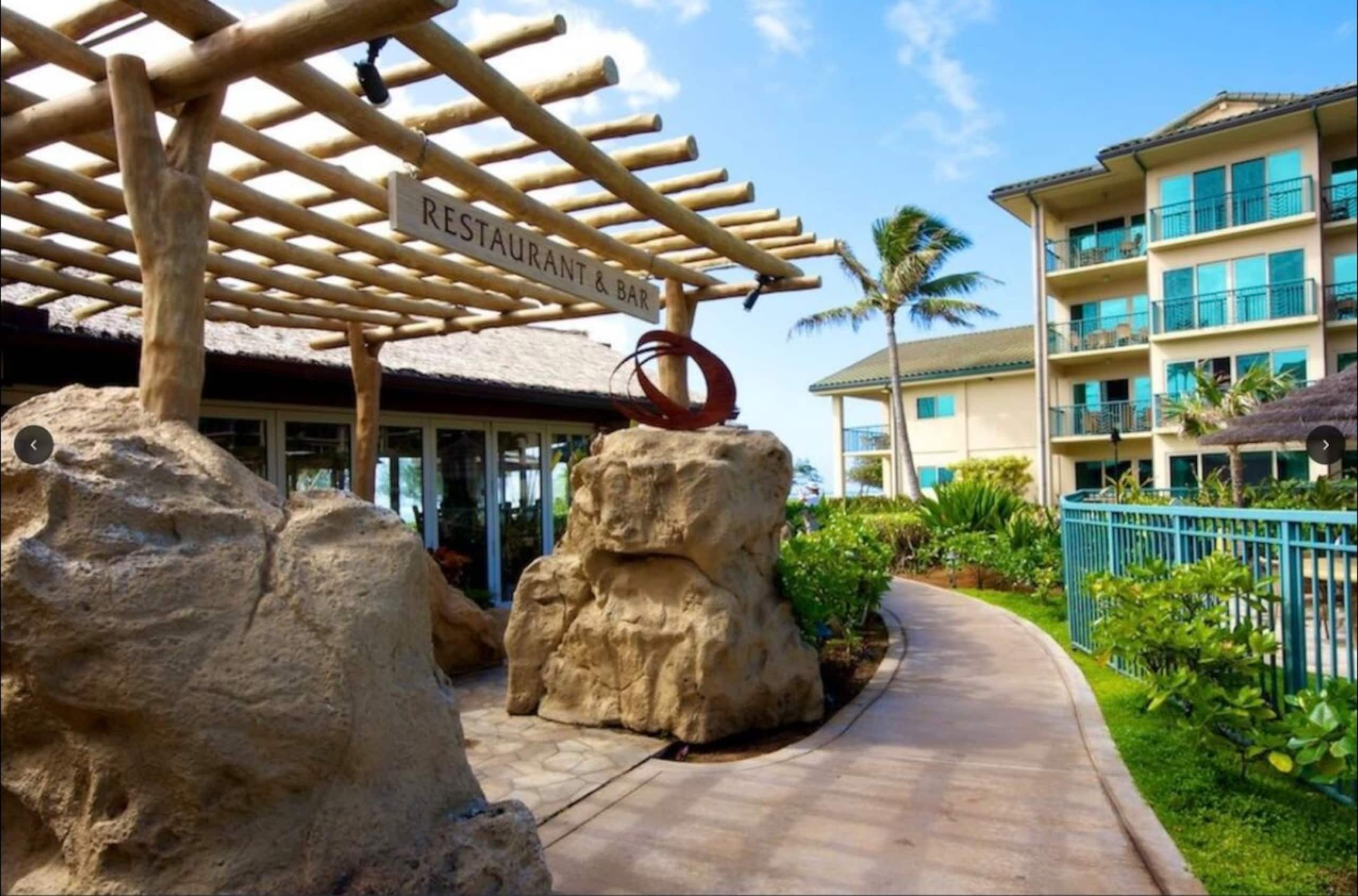 Breezy 2 BR / AC / Poolside / Near to Beach - Image 59