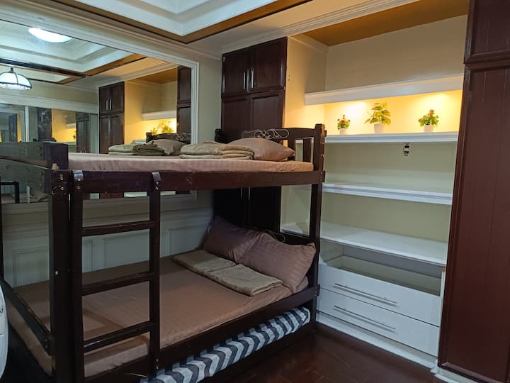 غرفة النوم 1