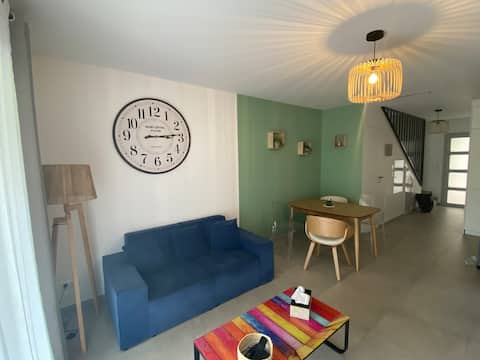 Propriété Airbnb réussie: Playa Rossa - 3 bedroom duplex, pool and beach within walking distance à Lecci