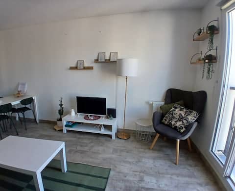 Top Airbnb: Walking distance to the station • Parc des Expos Villepinte • CDG • Paris in Aulnay Sous Bois