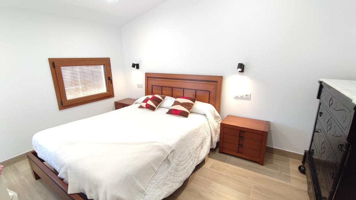 غرفة النوم 2