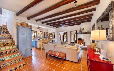 Popular Airbnb listing: Casa Perla, Todos Santos in Baja California Sur