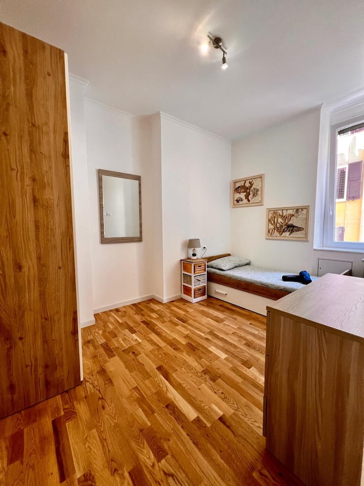 საძინებელი 2