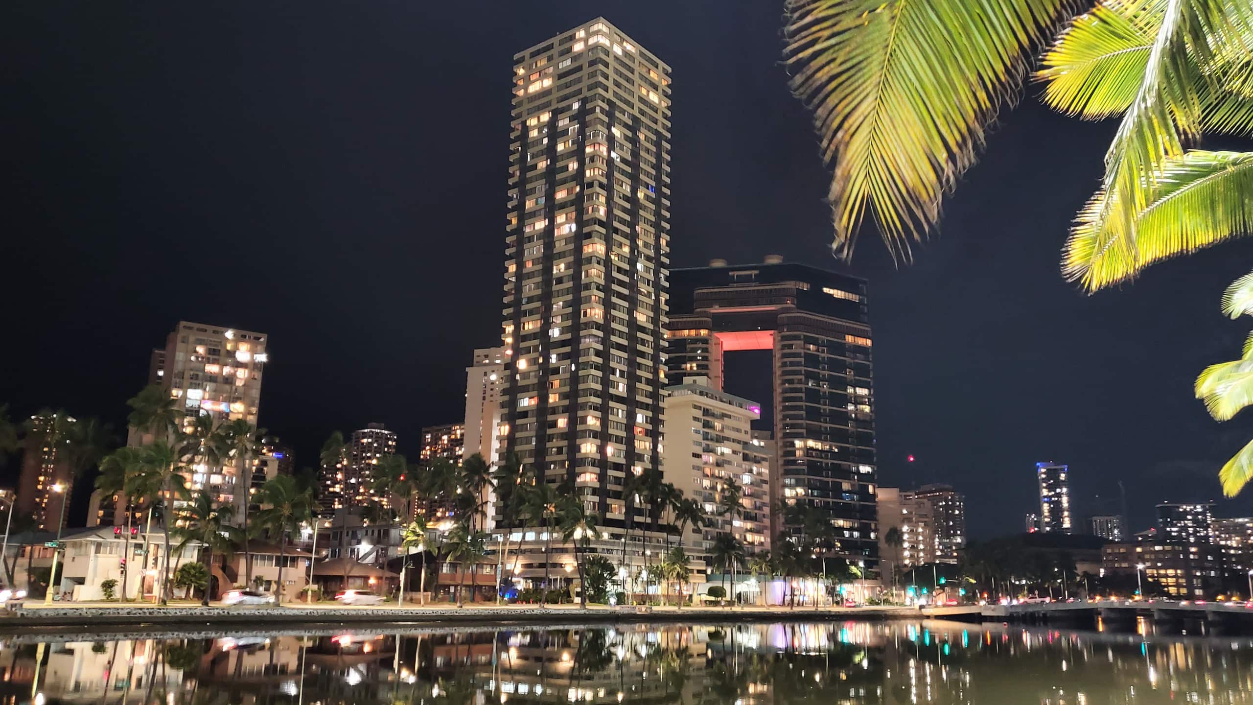 Waikiki 2BR/2Bath Suite + Catamaran Adventure - Image 13