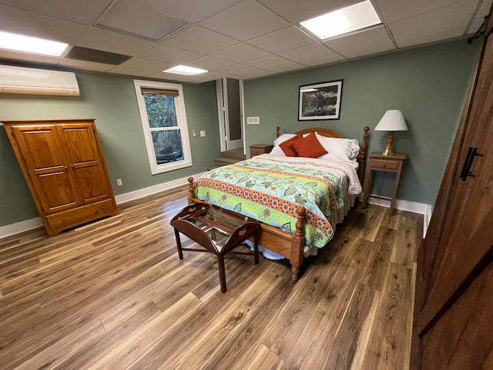 Large queen bedroom on terrace level off 2nd living room and full bathroom.