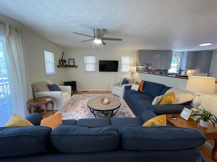 In-town Charm At The House On Auburn Road - Waynesville, NC