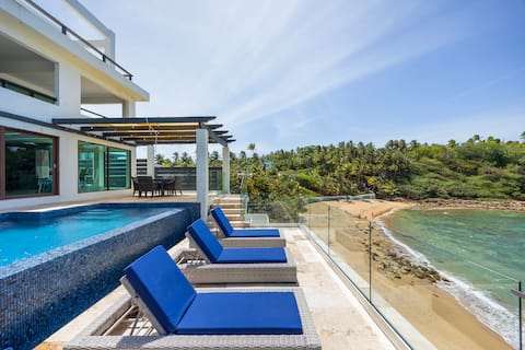 Oceanfront 5BR with Pool and Game Room