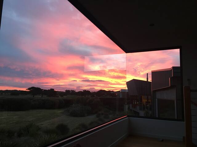 13th Beach Bunker Golfing Heaven gallery image 3
