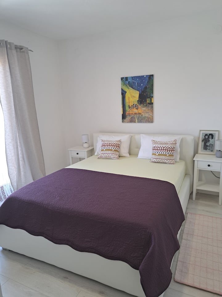 საძინებელი 1