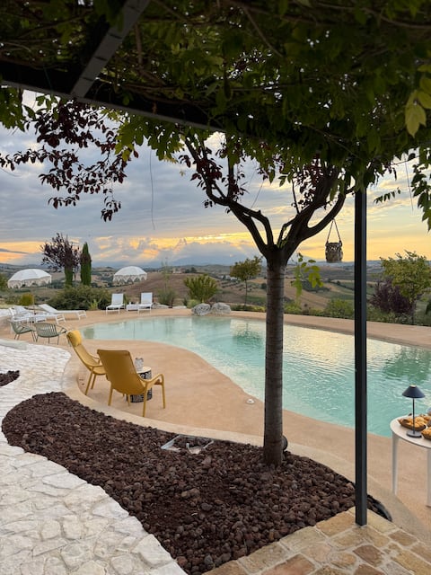 House in the countryside near the sea. Pool. Lu Pajare