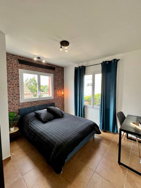 room near Paris Orly Disney
