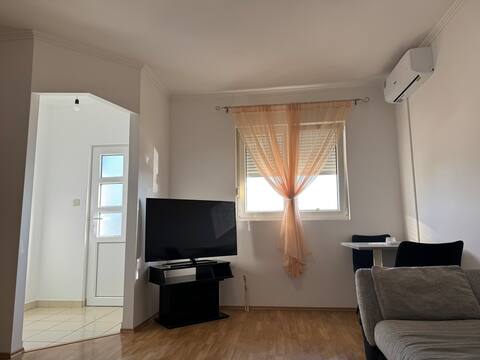 Popular Airbnb listing: Leonie Apartment in Općina Zažablje