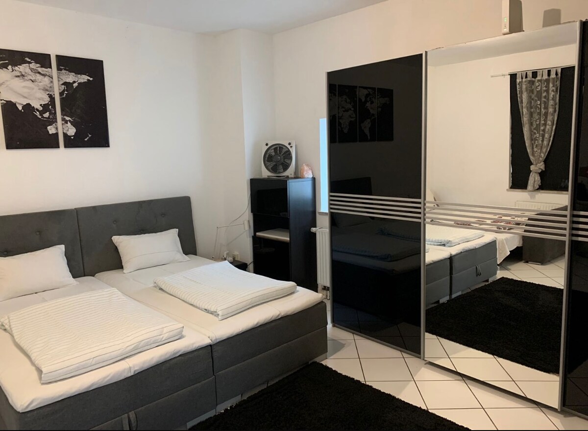 Successful Airbnb property: Nice apartment near ECB/Downtown in Ostend