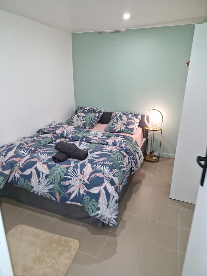 客房门可欣赏美景。