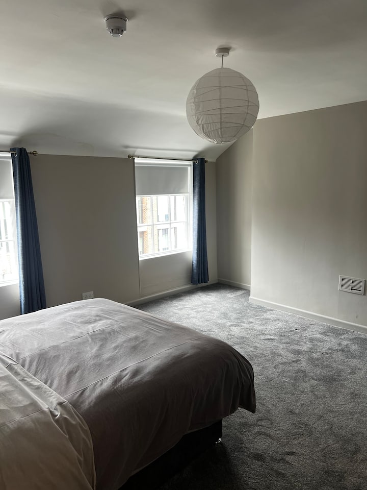 غرفة النوم 1