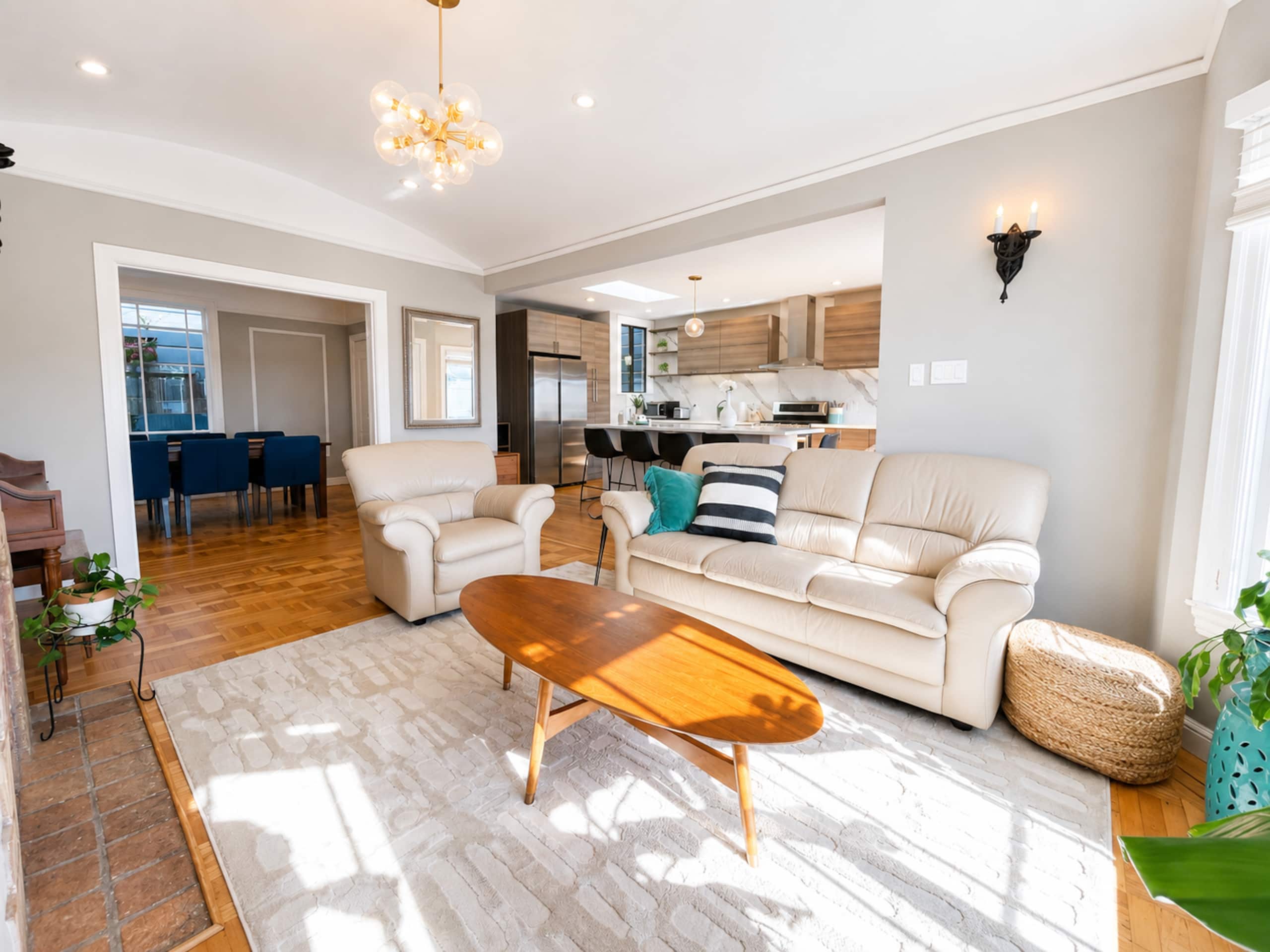 Home in San Francisco · ★5.0 · 2 bedrooms · 2 beds · 1.5 baths - Image 2