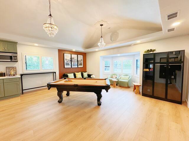 Stunning Design House with POOL near Disneyland! gallery image 5