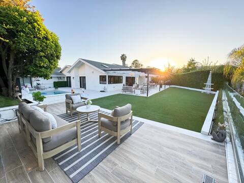 Stunning Design House with POOL near Disneyland!