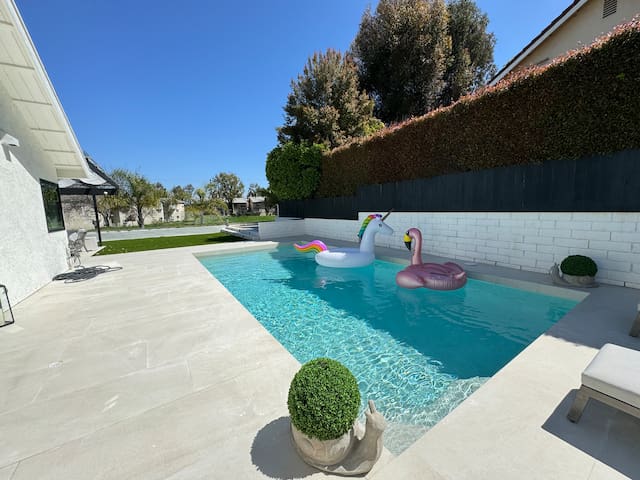 Stunning Design House with POOL near Disneyland!