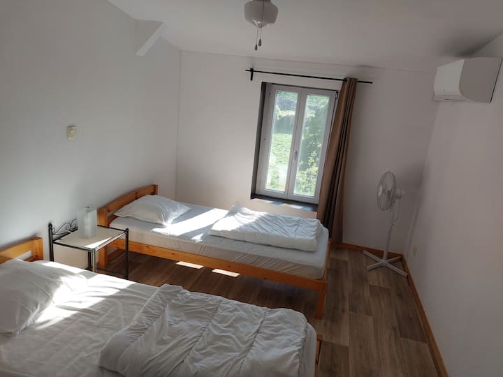 Gîte La Grange – spavaća soba – 2 jednokreveta – 2. kat