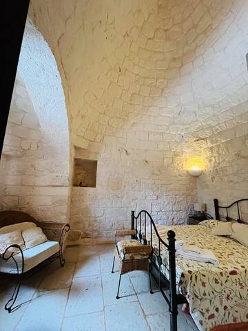 Charming place of 1700 with pool (10′ Alberobello) gallery image 4