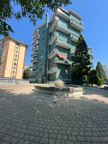 Happy house gallery image 4