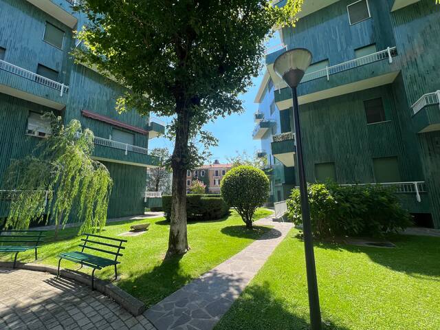 Happy house gallery image 2