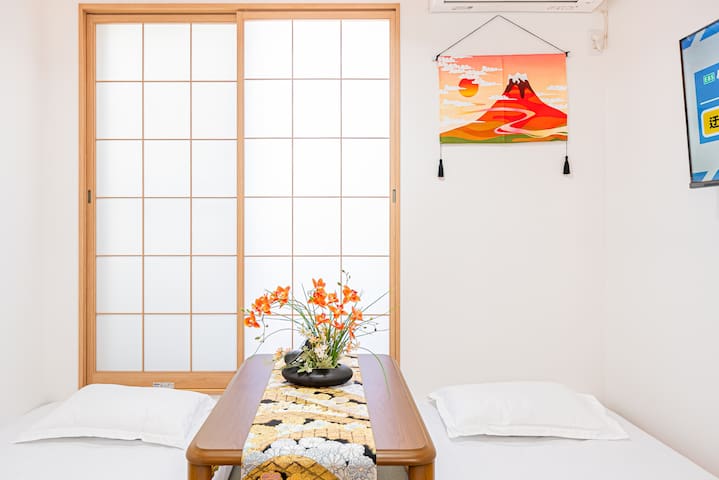 5分浅草/1分晴空塔/羽田、迪士尼、银座、东京塔、渋谷…直达。步行车站2分钟。85平方新建一户建