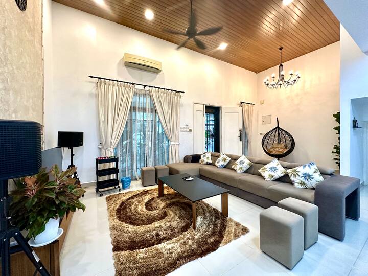 Stylish Villa Alma | 18–23 Guests | Pool, Ktv, Bbq - Bukit Mertajam