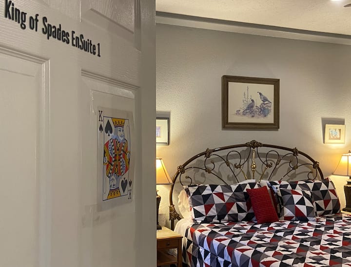King of Spades EnSuite