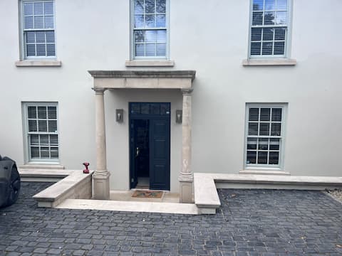 5BR Luxury House With Swimming Pool Chepstow Town