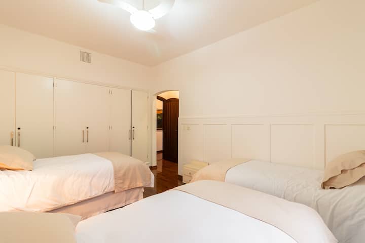 საძინებელი 3