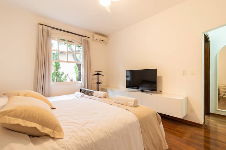 საძინებელი 4